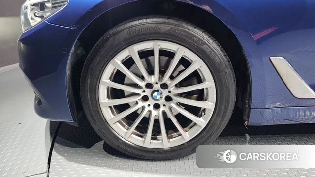 BMW 5 Series (G30) id 5018347 из Кореи 15