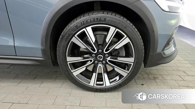 Volvo V60 Cross-Country 2nd Generation id 3799644 из Кореи 15