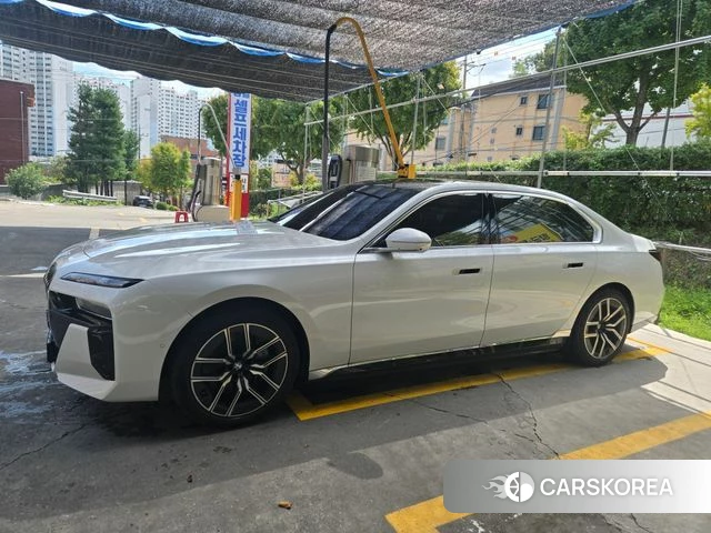 BMW i7 (G70) 2026 Белый из Кореи, фото 5