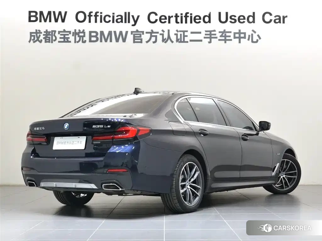 BMW 5 series 2023 Черный из Китая, фото 5