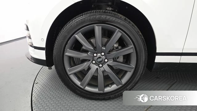 Land Rover Range Rover Velar id 4937322 из Кореи 32