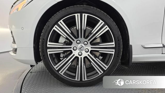Volvo S90 id 5001727 из Кореи 26
