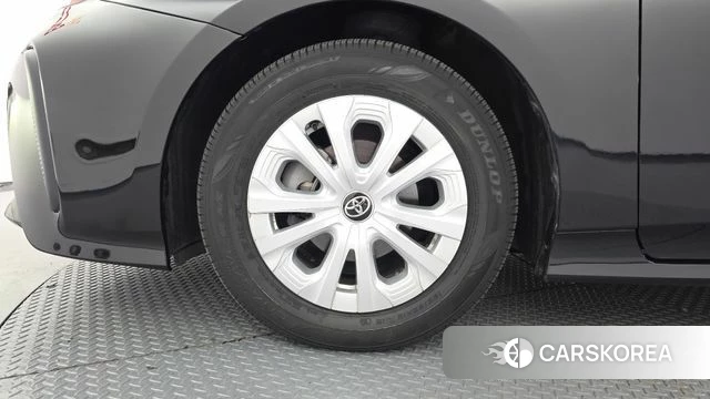 Toyota Prius 4th Generation id 4986991 из Кореи 25
