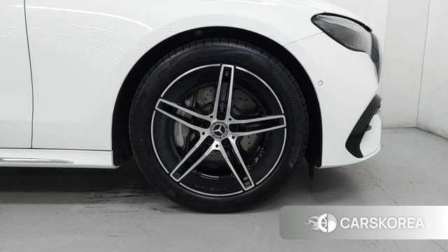 Mercedes-Benz E-Class W214 id 4984843 из Кореи 13