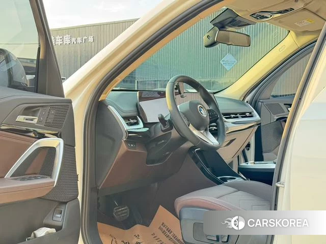 BMW X1 2023 Белый из Китая, фото 5