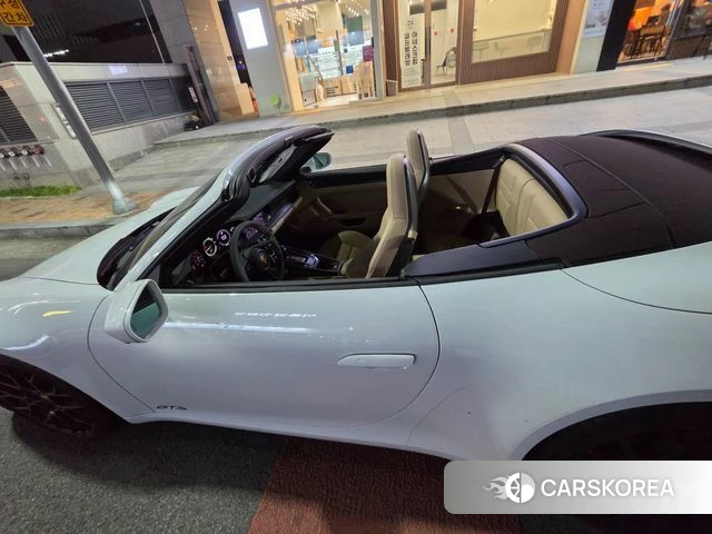 Porsche 911(992) id 4948466 из Кореи 10