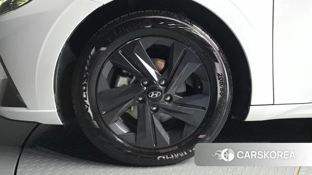 Hyundai Avante Hybrid (CN7) id 4936574 из Кореи 29