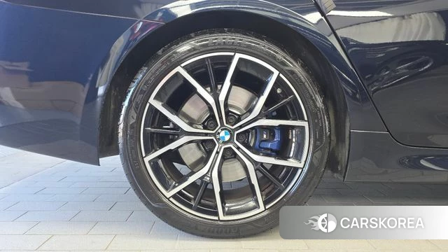 BMW 5 Series (G30) id 5027215 из Кореи 15