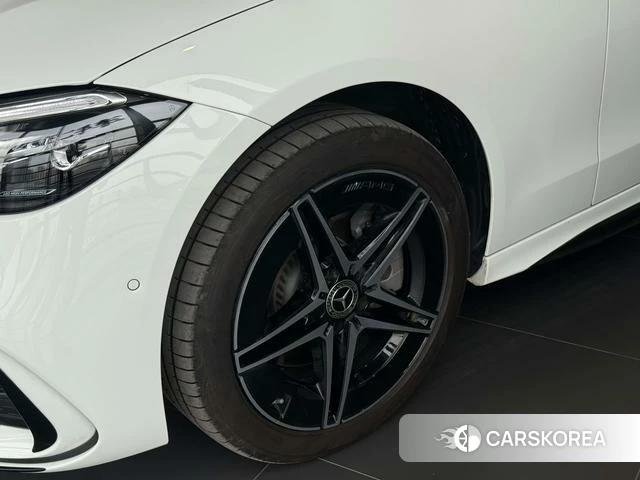 Mercedes-Benz C-class 2025 Белый из Китая, фото 5