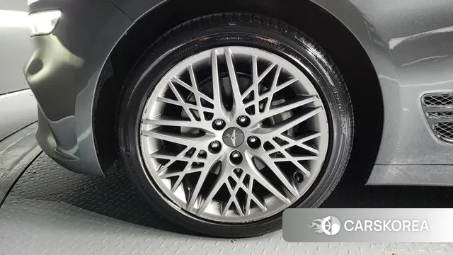 Genesis The New G70 id 3312180 из Кореи 15