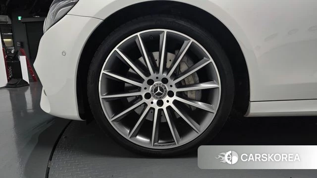Mercedes-Benz E-Class W213 id 5060335 из Кореи 35
