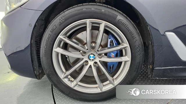 BMW 5 Series (G30) id 4998953 из Кореи 15