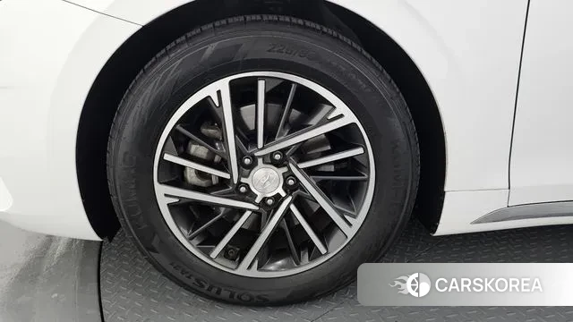 Hyundai The New Grandeur IG id 3703074 из Кореи 15