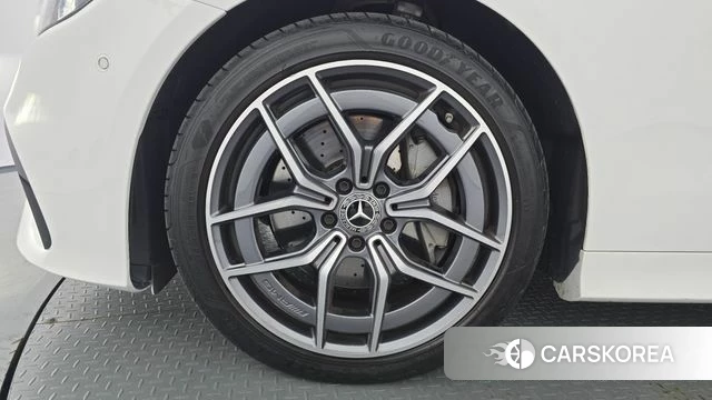 Mercedes-Benz E-Class W213 id 4996036 из Кореи 27