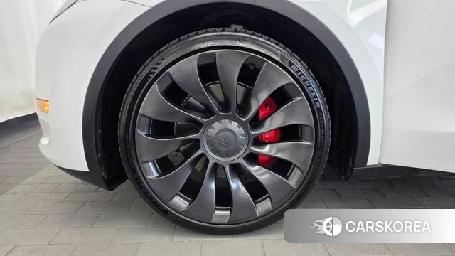 Tesla Model Y id 4898965 из Кореи 15