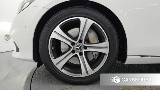 Mercedes-Benz E-Class W213 id 4978050 из Кореи 28