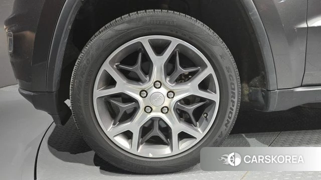 Jeep Grand Cherokee id 4944000 из Кореи 15