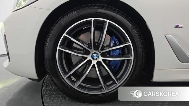 BMW 5 Series (G30) id 5002898 из Кореи 31