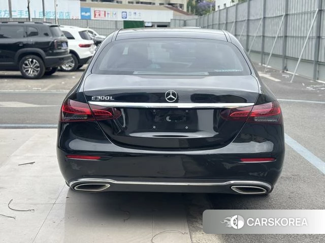 Mercedes-Benz E-Class 2022 Черный из Китая, фото 5