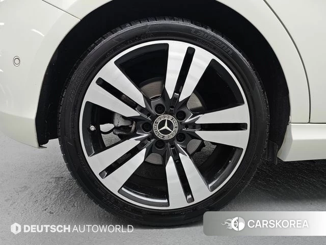 Mercedes-Benz A-Class W176 id 4998895 из Кореи 15
