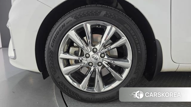 Kia The New Carnival id 5035610 из Кореи 15