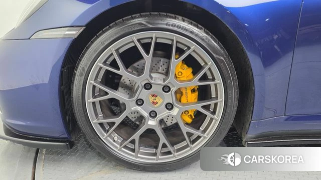 Porsche 911(992) id 4836546 из Кореи 26
