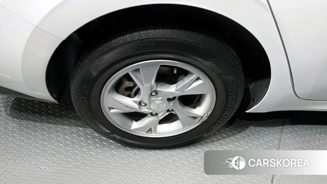 Hyundai Avante (CN7) id 3361710 из Кореи 15