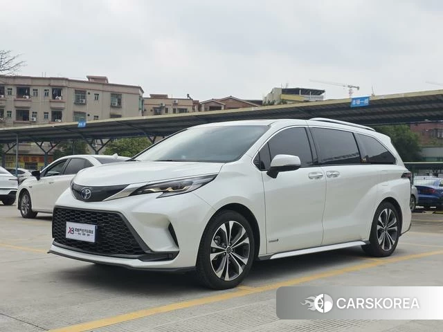 Toyota Granvia 2024 Белый из Китая, фото 5