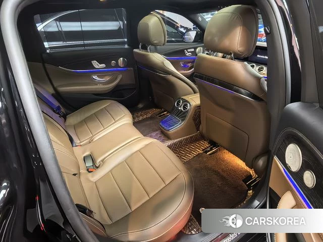 Mercedes-Benz E-Class 2022 Черный из Китая, фото 5