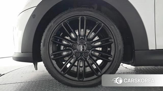 Mini Cooper Convertible id 5045959 из Кореи 31