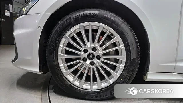 Audi A6 (C8) id 3630804 из Кореи 15