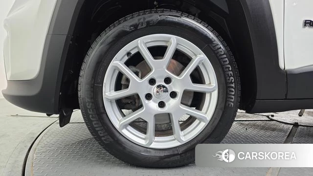 Jeep Renegade id 4922730 из Кореи 26