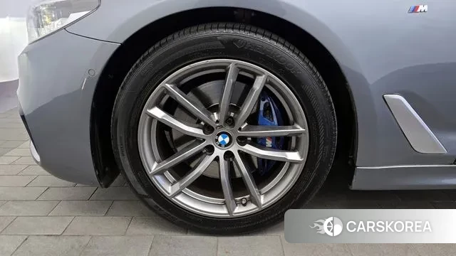 BMW 5 Series (G30) id 3742938 из Кореи 15