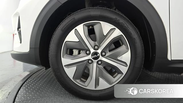 Kia Niro Plus id 5022230 из Кореи 15