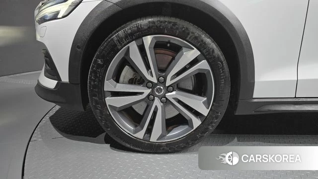 Volvo V60 Cross-Country 2nd Generation id 4987019 из Кореи 15