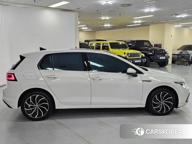 Volkswagen Golf 8th Generation id 4779467 из Кореи 15