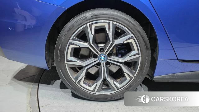 BMW i4 id 5016955 из Кореи 25