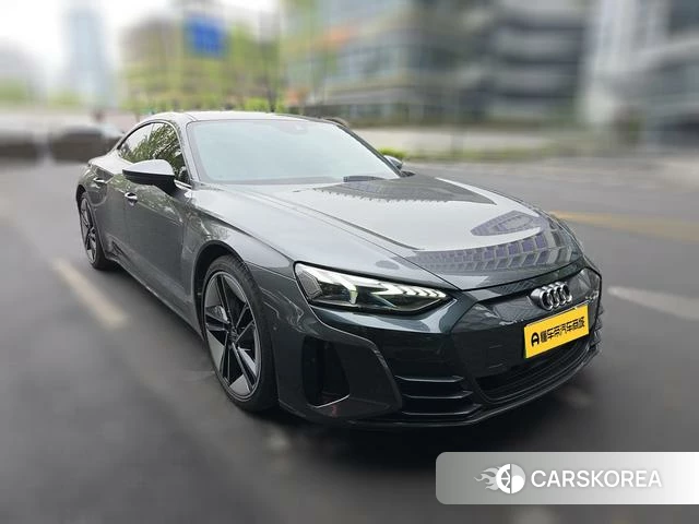Audi e-tron 2024 Темно-серый из Китая, фото 5