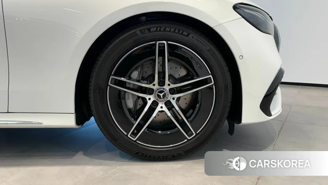 Mercedes-Benz E-Class W214 id 4974578 из Кореи 15