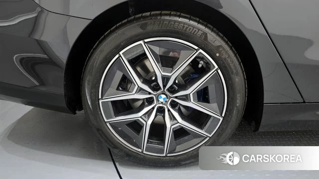 BMW i5 (G60) id 3837763 из Кореи 15
