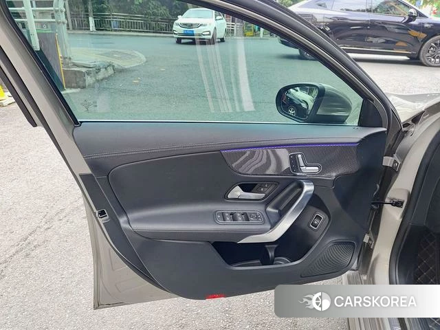 Mercedes-Benz A-Class 2021 Серебристо-серый из Китая, фото 6