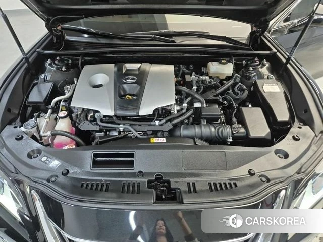 Lexus ES300h 7th generation id 4943521 из Кореи 15