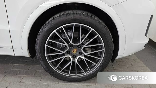 Porsche Cayenne (PO536) id 3801355 из Кореи 15