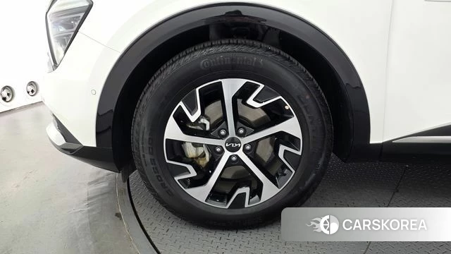 Kia Sportage 5th Generation Hybrid id 5021681 из Кореи 33
