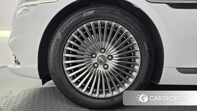 Genesis G90 id 5048369 из Кореи 32