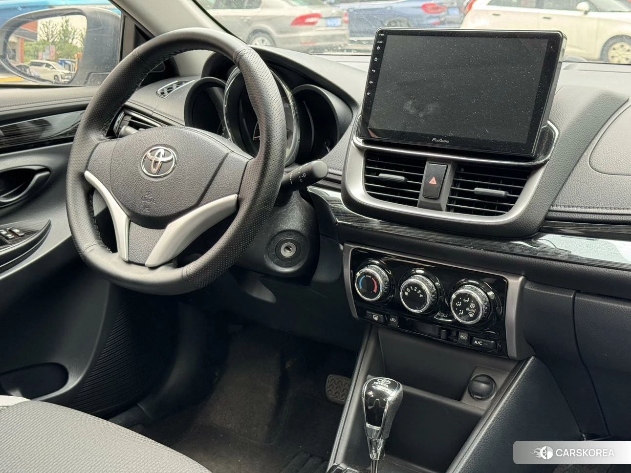 Toyota Yaris L 2021 Белый из Китая, фото 5