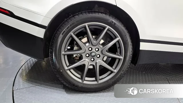 Land Rover Range Rover Velar id 3581428 из Кореи 15