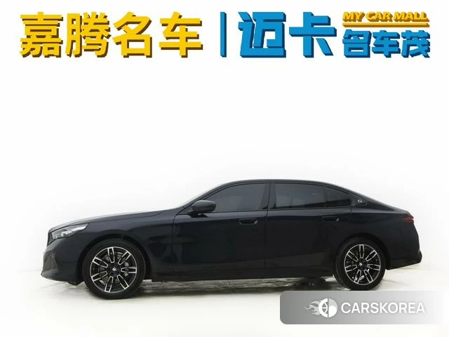 BMW 5 series 2025 Черный из Китая, фото 6