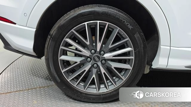 Audi Q3 (F3) id 4986031 из Кореи 29