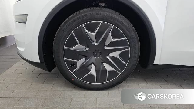 Tesla Model Y id 4920943 из Кореи 36